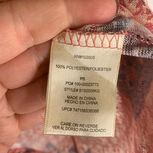 Kate & Sam Short Sleeve V Neck Sheer T-Shirt - Picture 9 of 11